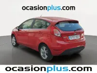 Usado Ford Fiesta Trend 101 CV (74 kW) 2014 Rojo Utilitario