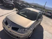 Usado Renault Mégane Authentique 106 CV (77 kW) 2006 Gris Utilitario