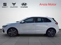 Usado Hyundai i30 110 CV (80 kW) 2022 Blanco Utilitario