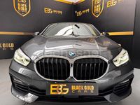 Usado BMW 118 150 CV (110 kW) 2021 Gris / plata Utilitario