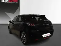 Usado Peugeot 208 Allure 100 CV (73 kW) 2023 Negro Utilitario