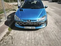 Usado Peugeot 206 90 CV (66 kW) 2001 Azul Berlina