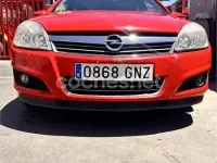 Usado Opel Astra Enjoy 110 CV (80 kW) 2009 Rojo Berlina