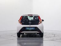 Usado Toyota Aygo X-play 72 CV (52 kW) 2019 Blanco Utilitario