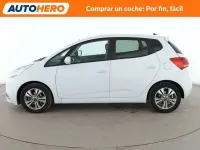 Usado Kia Venga 125 CV (91 kW) 2018 Blanco Utilitario