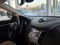 Usado Maserati Levante 275 CV (202 kW) 2016 Azul SUV