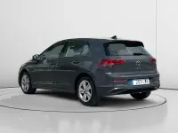 Usado VW Golf VIII 116 CV (85 kW) 2022 Gris / plata Berlina