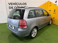 Usado Opel Zafira Cosmo 150 CV (110 kW) 2005 Gris / plata Monovolumen
