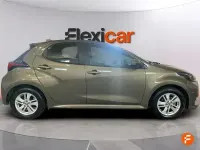 Usado Toyota Yaris Edition 125 CV (91 kW) 2022 Verde Utilitario