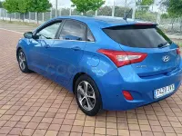 Käytetty Hyundai i30 GO! 110 HP (80 kW) 2017 Sininen Sedan