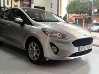 Usado Ford Fiesta Trend 85 CV (62 kW) 2018 Gris Utilitario