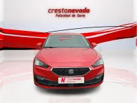 Usado Seat Leon Style 130 CV (95 kW) 2022 Rojo Berlina
