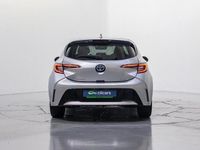 Usado Toyota Corolla Edition 140 CV (102 kW) 2023 Gris / plata Berlina