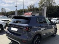 Usado VW T-Cross Advance 110 CV (80 kW) 2022 Gris SUV