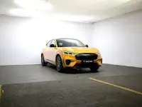 Usado Ford Mustang Mach-E GT Extended Range 358 kW (487 CV) 2023 Naranja SUV