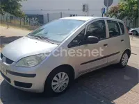 Usado Mitsubishi Colt Inform 95 CV (69 kW) 2008 Blanco Monovolumen