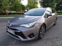 Usado Toyota Avensis Advance 143 CV (105 kW) 2016 Gris / plata Familiar