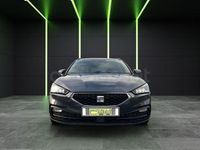 Usado Seat Leon Style 110 CV (80 kW) 2022 Gris / plata Familiar