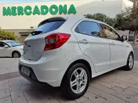 Usado Ford Ka Plus Ultimate 85 CV (62 kW) 2019 Blanco Utilitario
