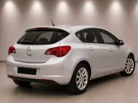 Usado Opel Astra Enjoy 115 CV (84 kW) 2010 Gris / plata Berlina