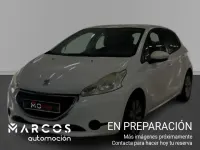 Usado Peugeot 208 Access 82 CV (60 kW) 2013 Utilitario