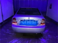 Usado Skoda Octavia Ambiente 90 CV (66 kW) 2003 Gris / plata Berlina