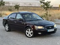 Usado Hyundai Sonata Comfort 140 CV (102 kW) 2006 Granate Berlina