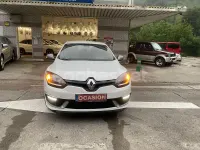 Usado Renault Mégane III GT 115 CV (84 kW) 2014 Blanco Berlina