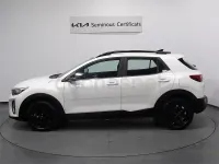 Usado Kia Stonic 100 CV (73 kW) 2024 Blanco SUV