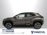 Usado Toyota Yaris Hybrid Style 116 CV (85 kW) 2022 Gris