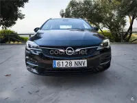 Usado Opel Astra 105 CV (77 kW) 2020 Negro Familiar