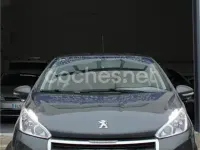 Usado Peugeot 208 Active 100 CV (73 kW) 2015 Gris / plata Utilitario