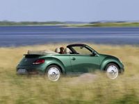 Usado VW Beetle Design 110 CV (80 kW) 2017 Rojo Utilitario