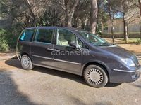 Usado Lancia Phedra 128 CV (94 kW) 2005 Negro Monovolumen