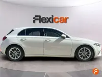Usado Mercedes A180 109 CV (80 kW) 2019 Blanco Utilitario
