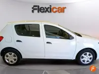 Usado Dacia Sandero Ambiance 75 CV (55 kW) 2016 Blanco