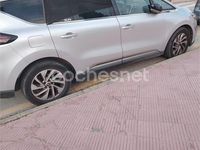 Usado Renault Espace Zen 130 CV (95 kW) 2015 Verde Monovolumen