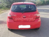Usado Hyundai i20 Classic 78 CV (57 kW) 2011 Rojo Utilitario