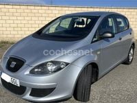 Usado Seat Altea 105 CV (77 kW) 2008 Gris / plata Monovolumen
