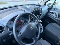 Usado Peugeot Partner Tepee Active 100 CV (73 kW) 2016 Blanco Monovolumen
