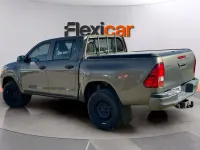 Usado Toyota HiLux 150 CV (110 kW) 2021 Verde Pickup/Camioneta