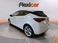 Usado Opel Astra Selective 110 CV (80 kW) 2018 Blanco Familiar