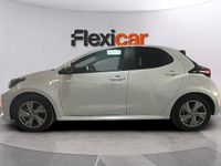 Usado Toyota Yaris Hybrid Active 116 CV (85 kW) 2024 Blanco Berlina