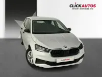 Usado Skoda Fabia Essence 80 CV (58 kW) 2025 Blanco Utilitario
