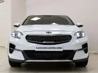 Usado Kia XCeed 140 HP (102 kW) 2019 Branco SUV