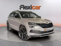 Usado Skoda Karoq Style 150 CV (110 kW) 2022 Verde SUV