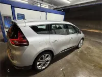 Usado Renault Grand Scénic IV Zen 110 CV (80 kW) 2018 Gris / plata Monovolumen