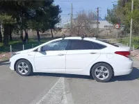 Usado Hyundai i40 136 CV (100 kW) 2013 Blanco Berlina