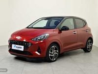 Usado Hyundai i10 84 CV (61 kW) 2021 Rojo Utilitario