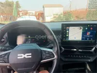 Usado Dacia Duster Journey 130 CV (95 kW) 2024 Gris / plata SUV